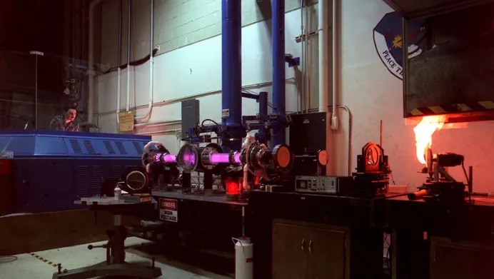 The-Inventor-of-the-CO₂-Laser:-Kumar-Patel's-
