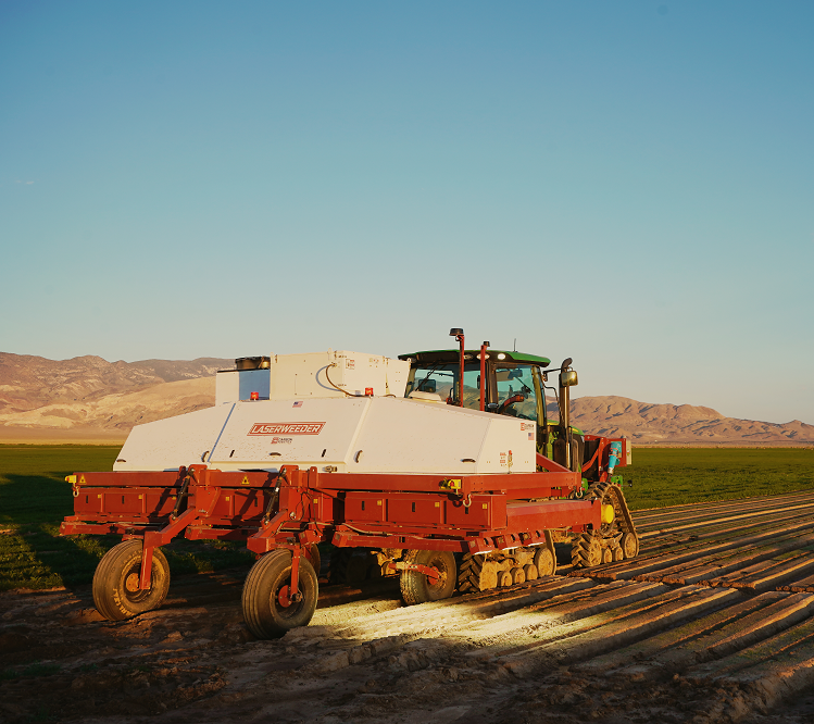 laser weeding robot from Carbon Robotics operates on large-scale farms