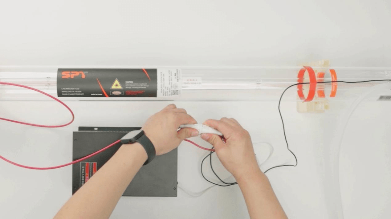 connect-the-high-voltage-quick-connector